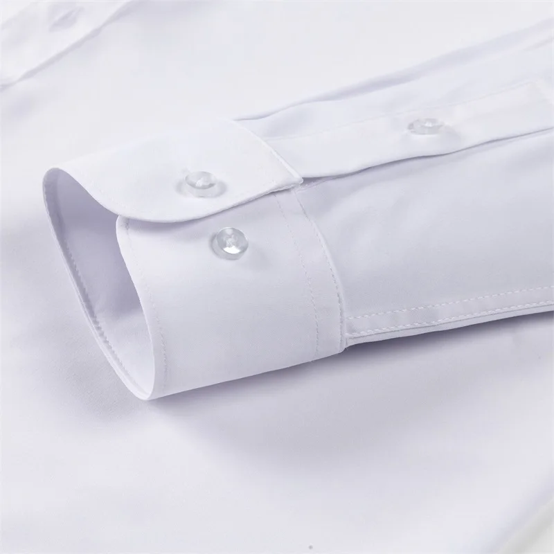 Men's Classic Long-Sleeve Button-Down Shirt