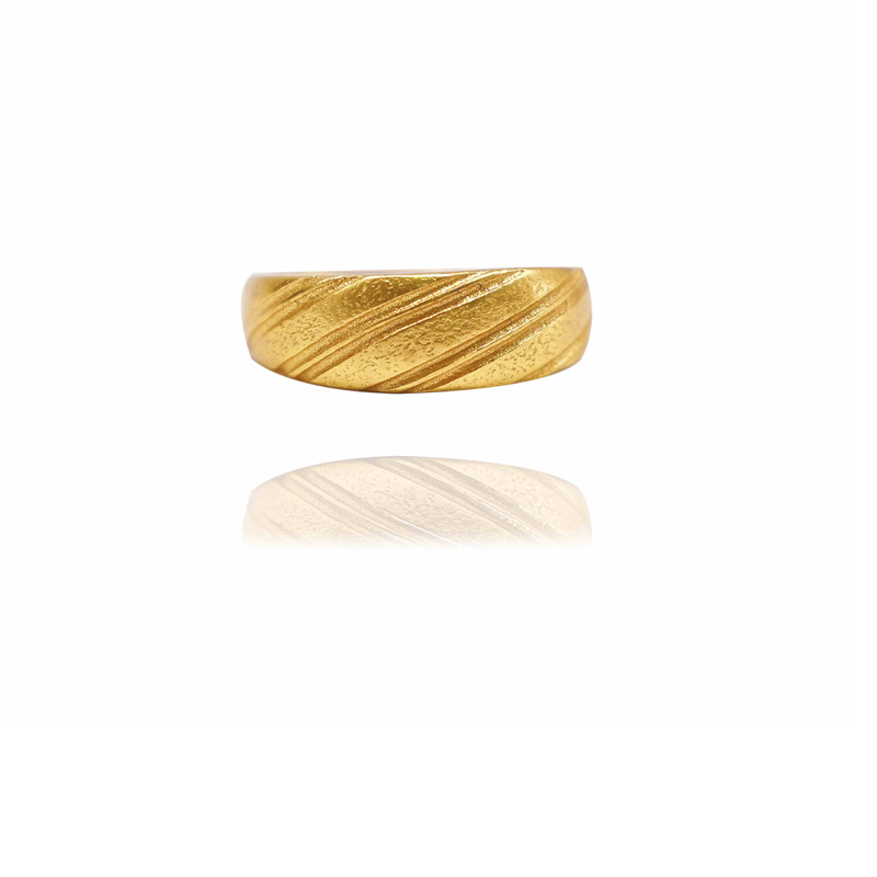 24k Gold Jewelry,Gold-Tone Croissant Band Ring - Image 9