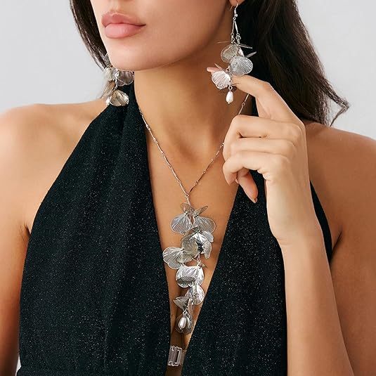 Gold Ginkgo Leaf Choker Necklace - Image 7